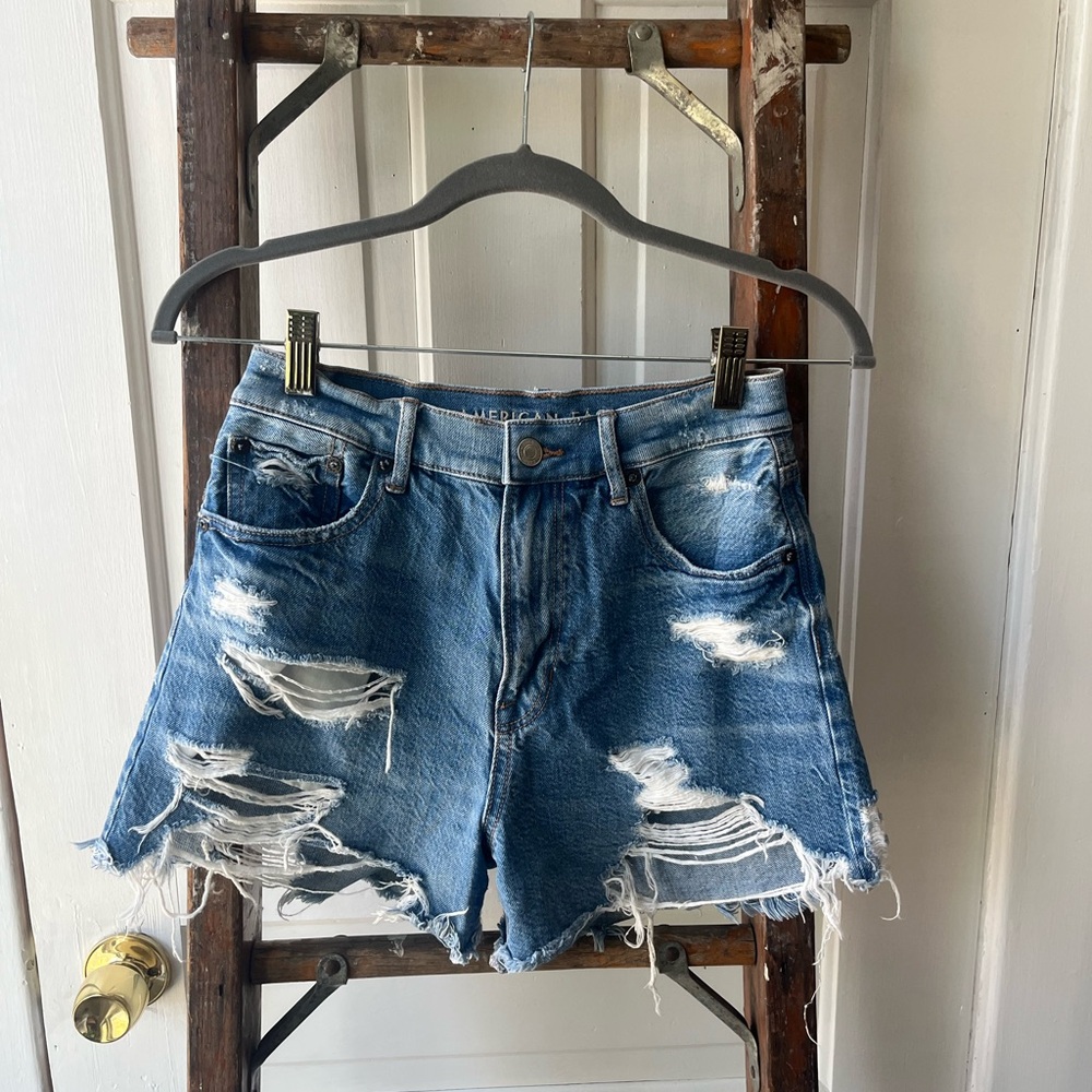 American Eagle Outfitters Highest Rise ‘90s Boyfriend Shorts